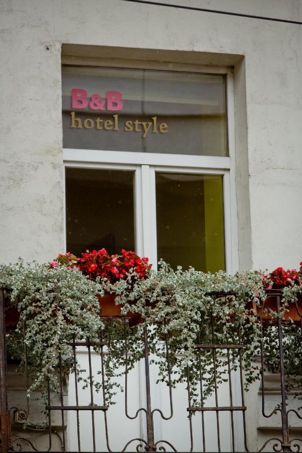 In Astra Bed & Breakfast Vilnius Exterior foto
